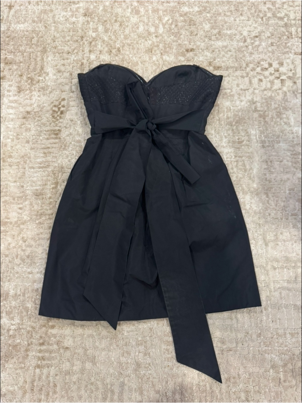 BCBGMaxAzria Black Strapless Tie-Waist Skater Skirt
